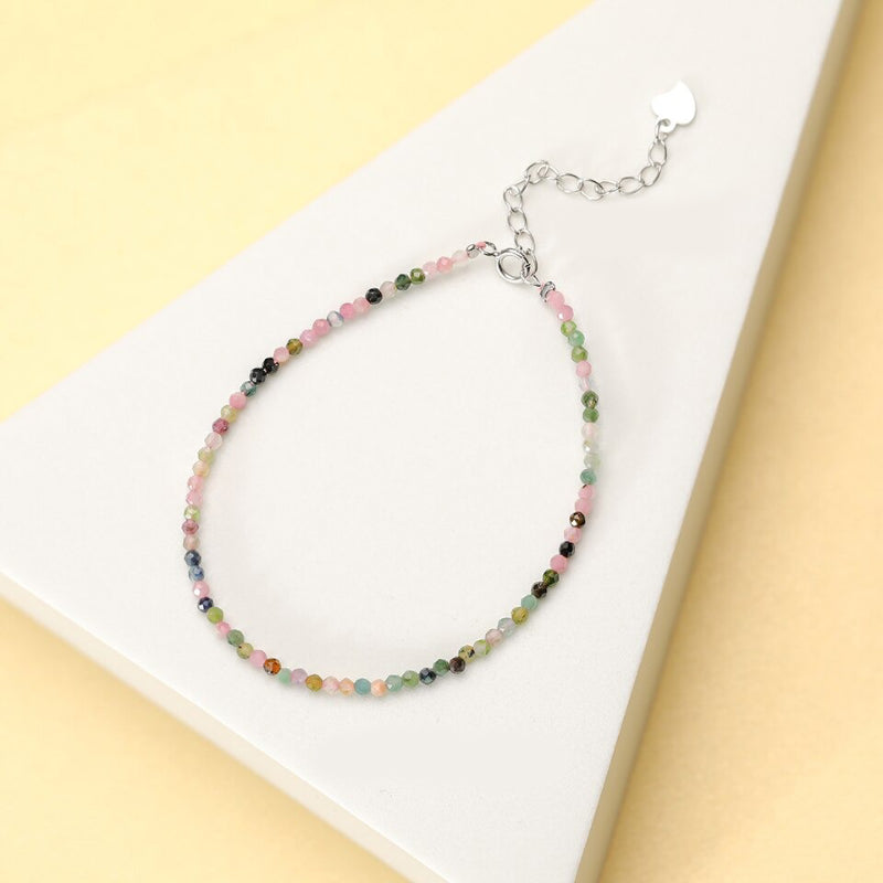 Schicke und zierliche Fußkettchen aus Naturstein in mehreren Farben