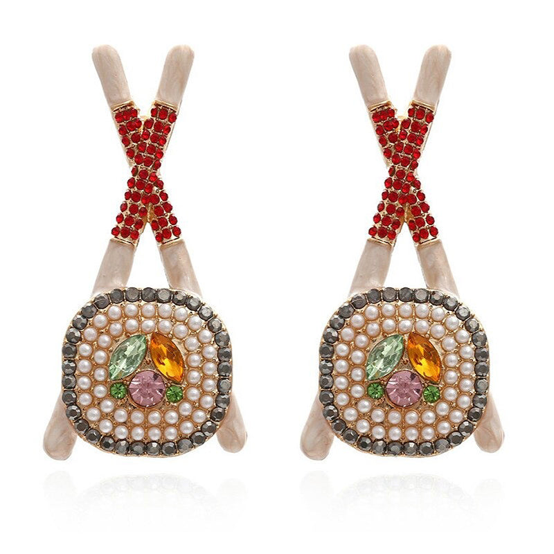 Kollektion modischer Statement-Ohrringe für die Weihnachtszeit