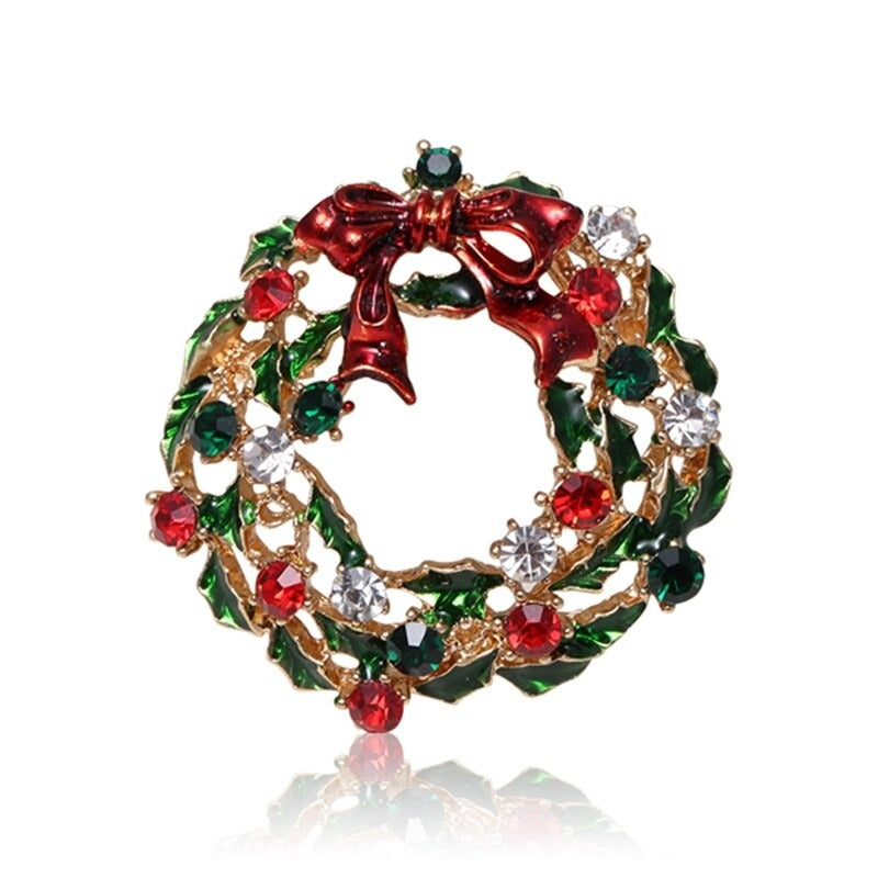 Emaille-Brosche mit weihnachtlichem Motiv aus Stoff