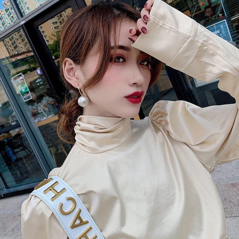 Klassisch-modische, übergroße Perlen-Ohrhänger