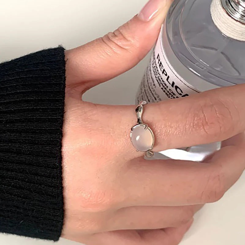 Klassische handgefertigte mythische funkelnde Mondstein-Zirkonringe