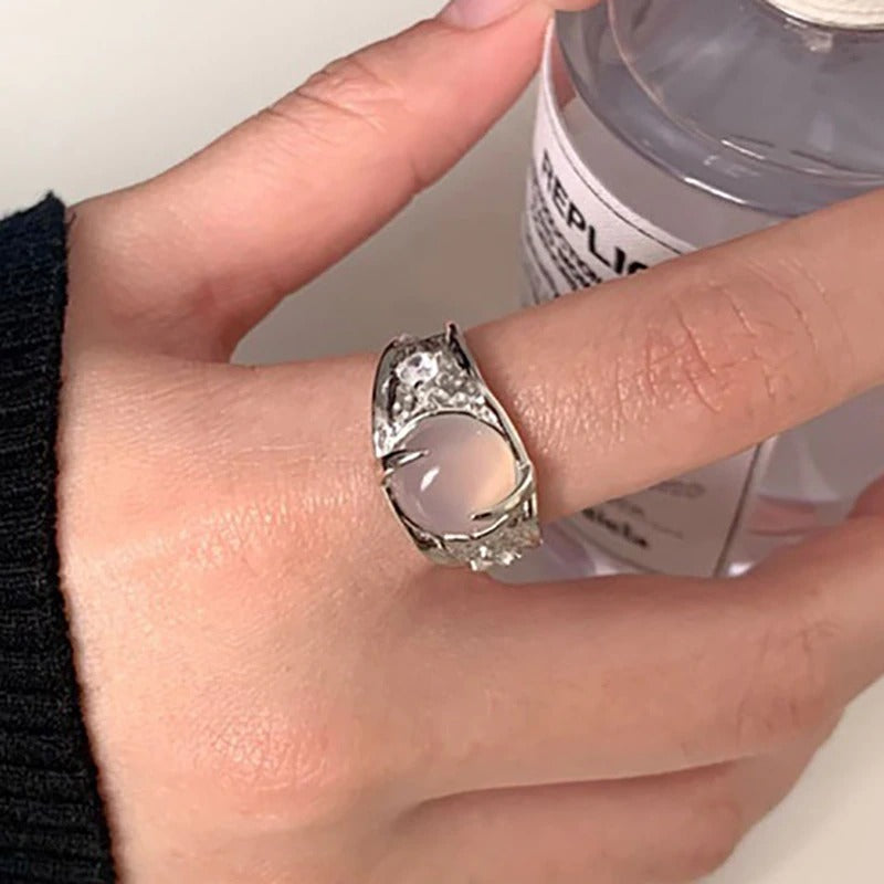 Klassische handgefertigte mythische funkelnde Mondstein-Zirkonringe