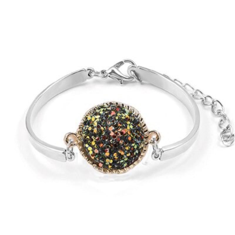 Bunte, glitzernde Armreifen mit Strasssteinen
