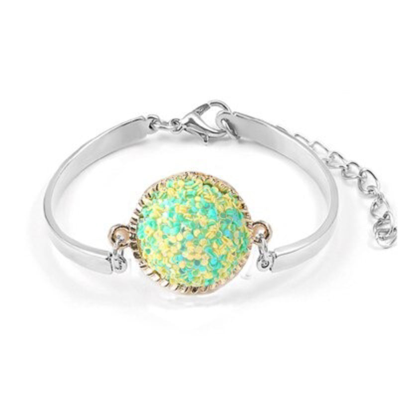 Bunte, glitzernde Armreifen mit Strasssteinen