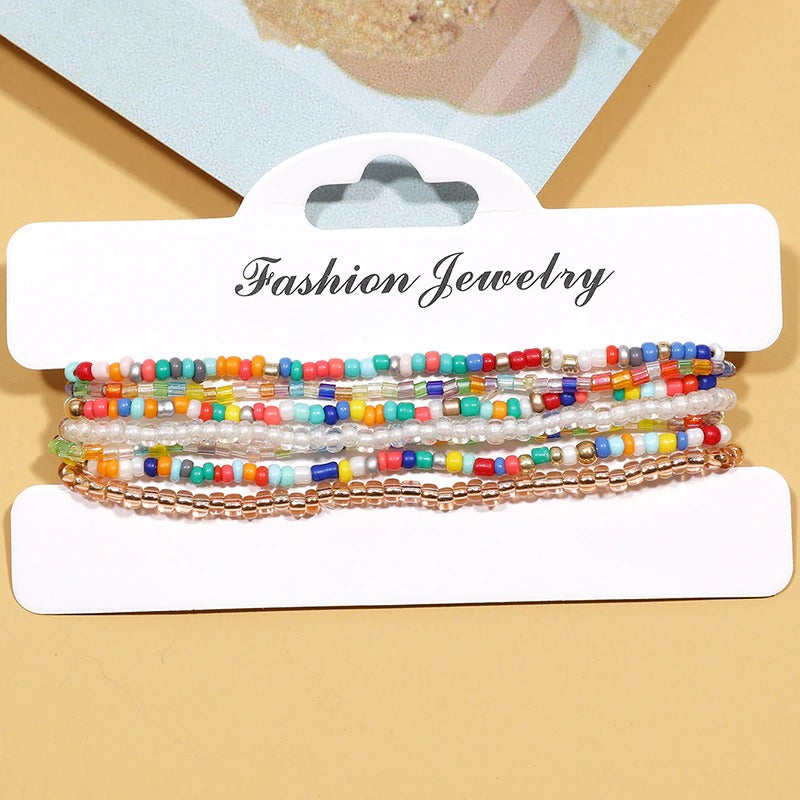 Farbenfrohe Sommer-Kollektion mehrschichtiger Perlenarmbänder