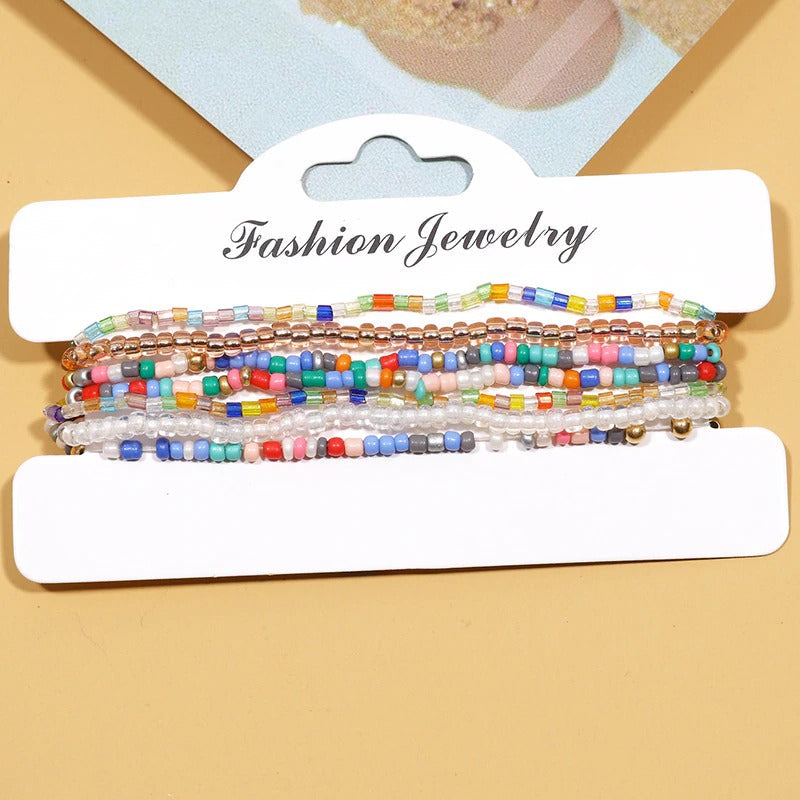 Farbenfrohe Sommer-Kollektion mehrschichtiger Perlenarmbänder