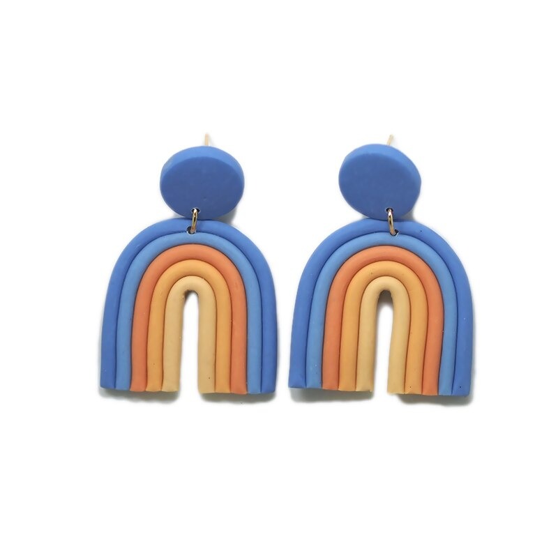 Bunte U-förmige hängende süße modische Tropfenohrringe