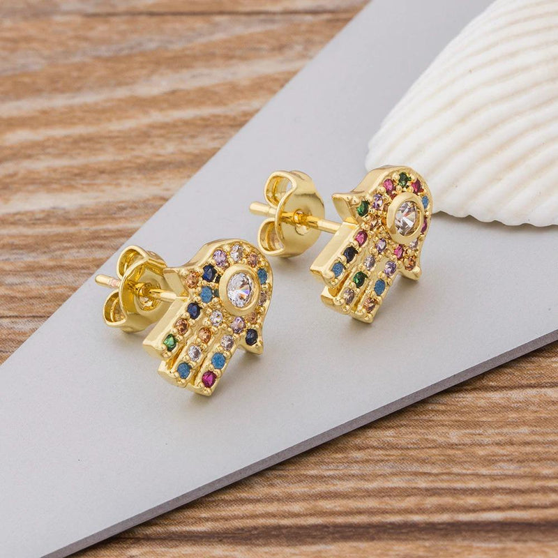 Bunte Ohrstecker mit Hamsa-Hand und Zirkonia