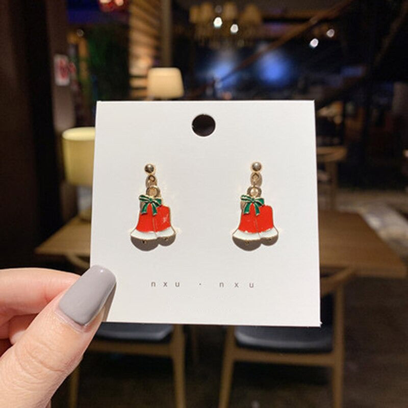 Süße und kleine Weihnachtsohrring-Kollektion