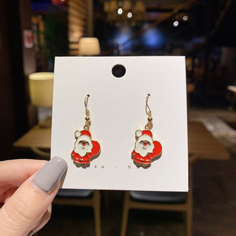 Süße und kleine Weihnachtsohrring-Kollektion