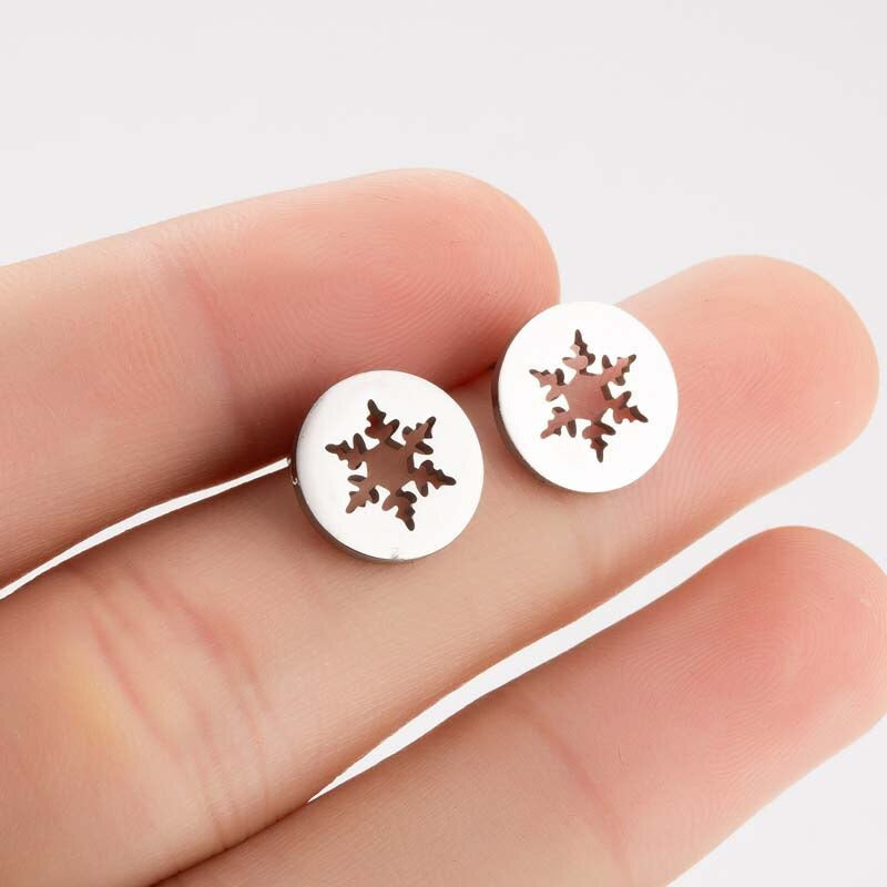 Niedliche kleine Ohrstecker mit Lotusblüte aus Edelstahl