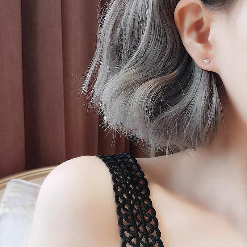 Süße und minimalistische Stern-Ohrstecker mit funkelndem Zirkon