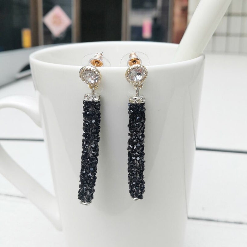 Zylinderförmige Tropfenohrringe mit Strassbesatz