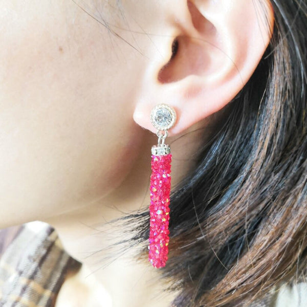 Zylinderförmige Tropfenohrringe mit Strassbesatz