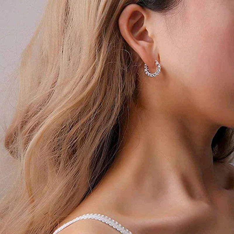 Zierliche Zirkonia Modeschmuck Creolen