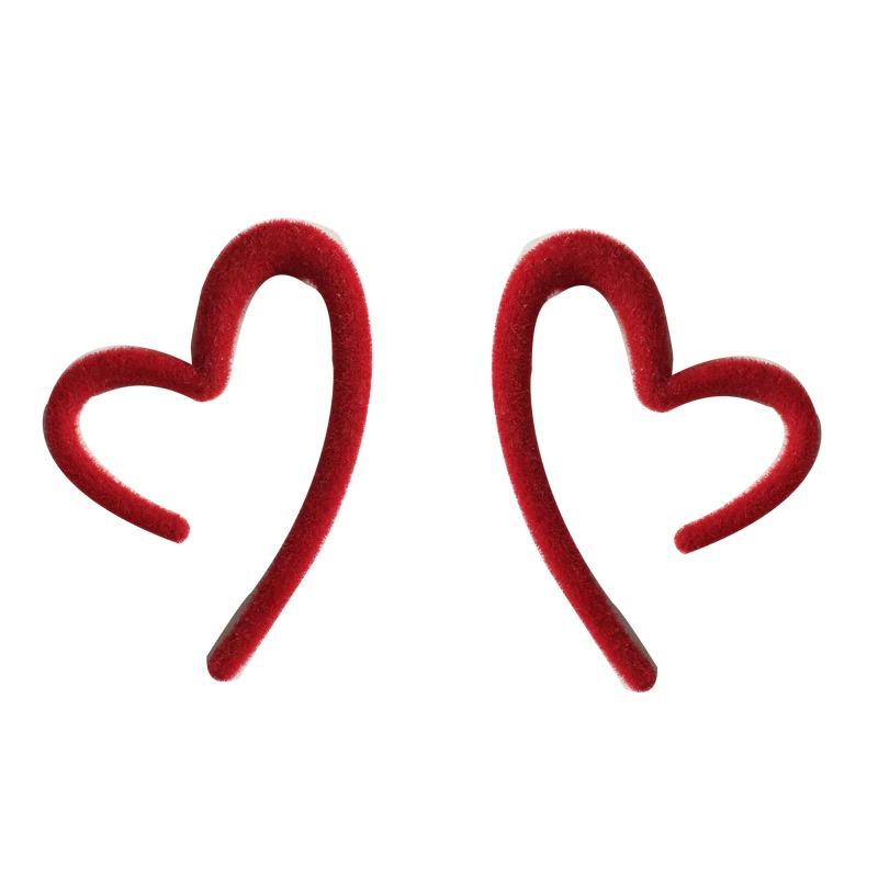 Zierliche rote Herz Ohrringe