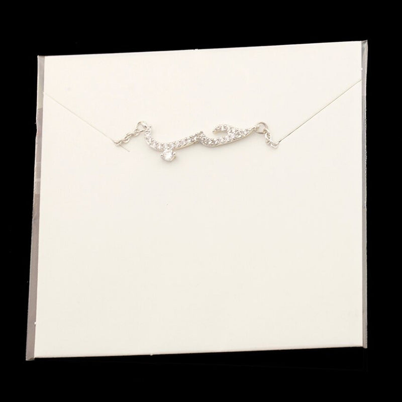 Zierliche Zirkonperlen an ovalen Anhängerketten