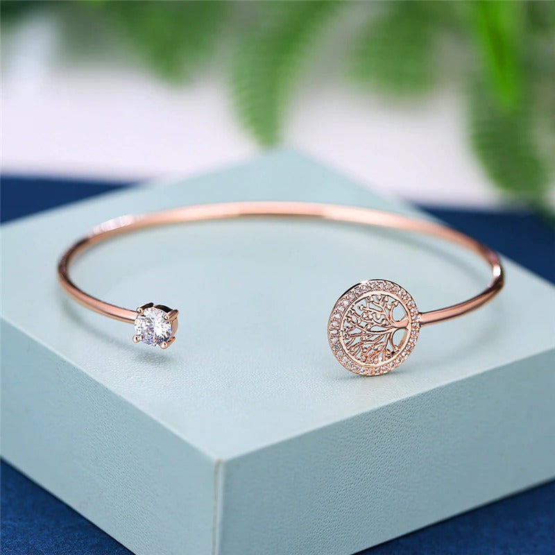 Zierliche, mit Zirkonen besetzte, verstellbare Lebensbaum-Armbänder