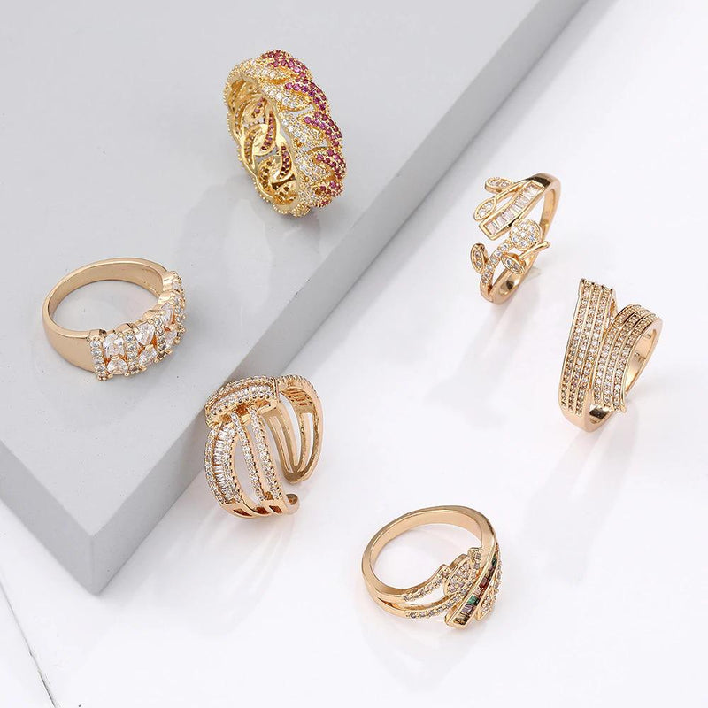 Schillernde Ringe mit kubischem Zirkonia – verschiedene Stile