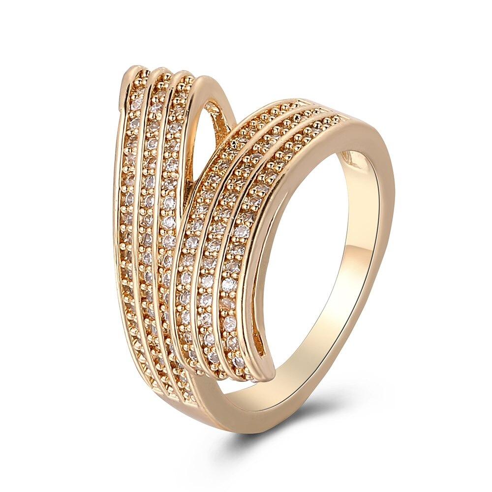 Schillernde Ringe mit kubischem Zirkonia – verschiedene Stile