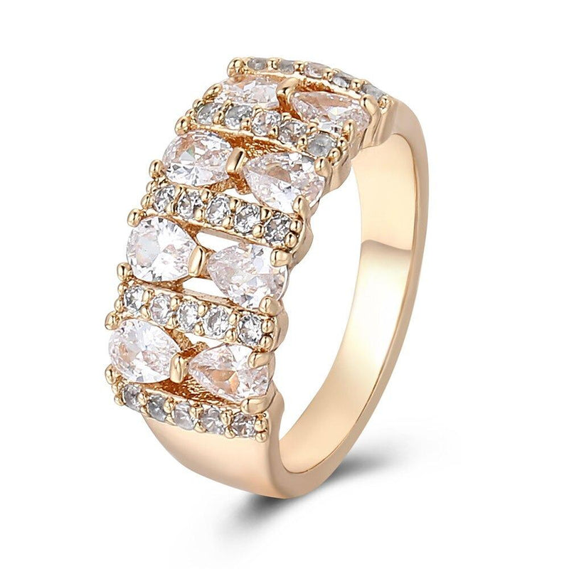 Schillernde Ringe mit kubischem Zirkonia – verschiedene Stile