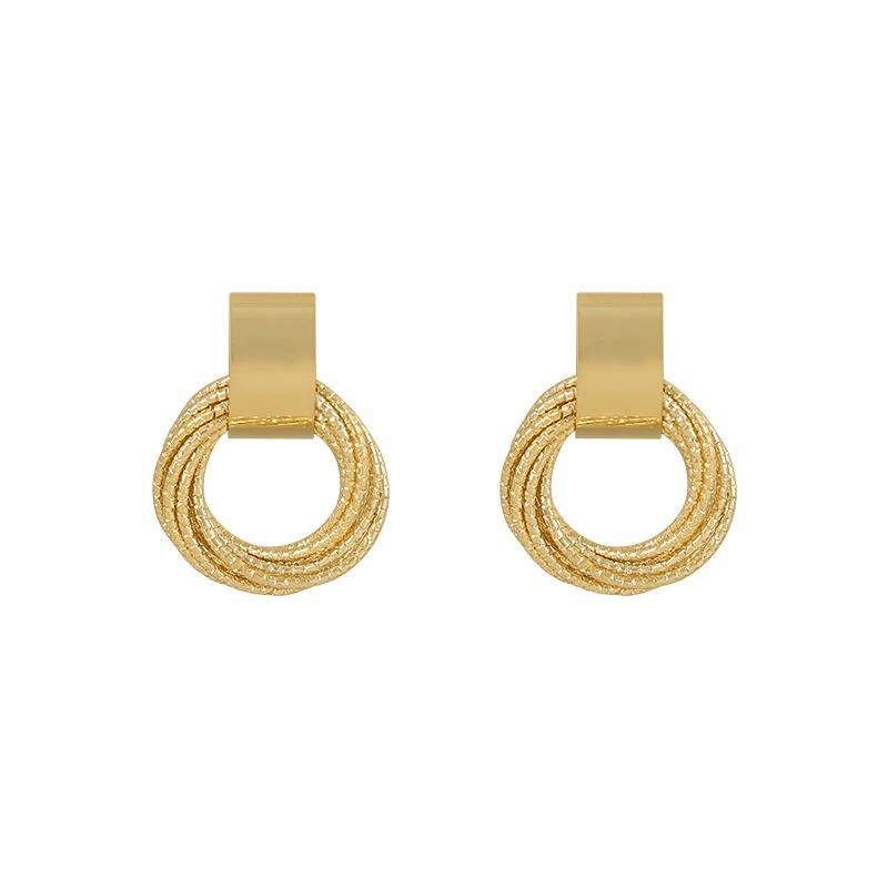 Schillernde Ohrringe mit mehreren Creolen-Anhängern in Metallic-Gold