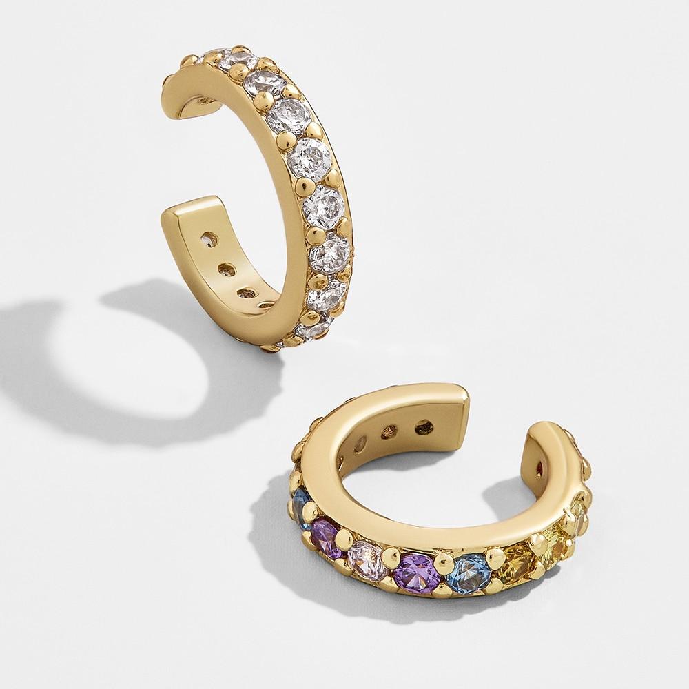 Schillernde Ohrclips mit Strasssteinen in Regenbogenfarben