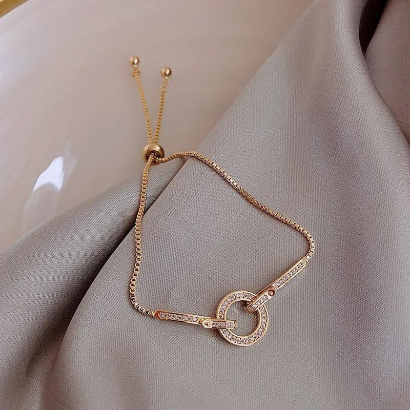 Zartes Armband mit rundem Zirkonia-Anhänger