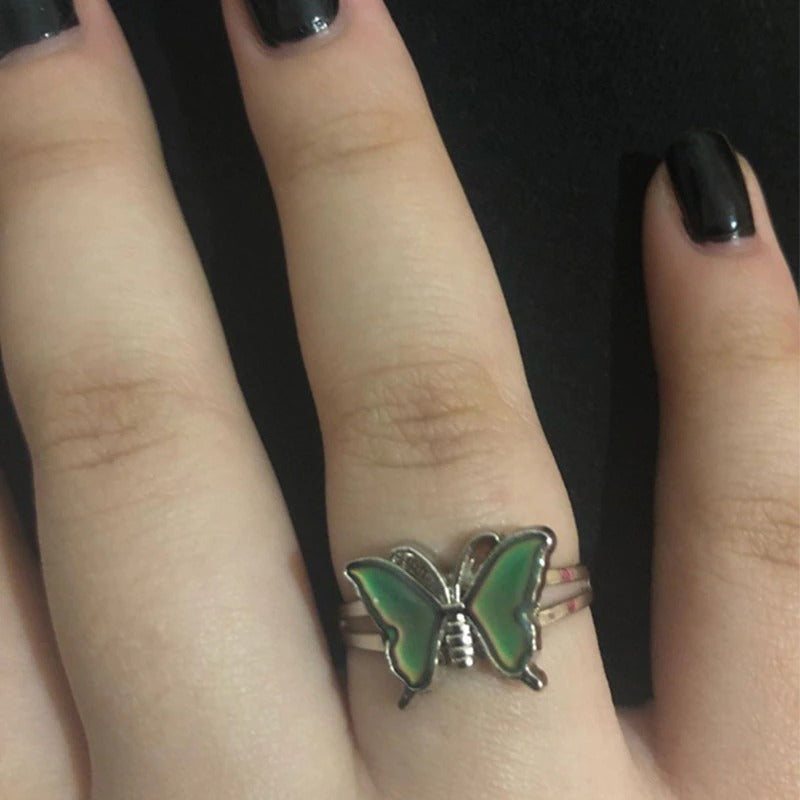 Zarte und glitzernde verstellbare Ringe mit Schmetterlings-Farbwechsel