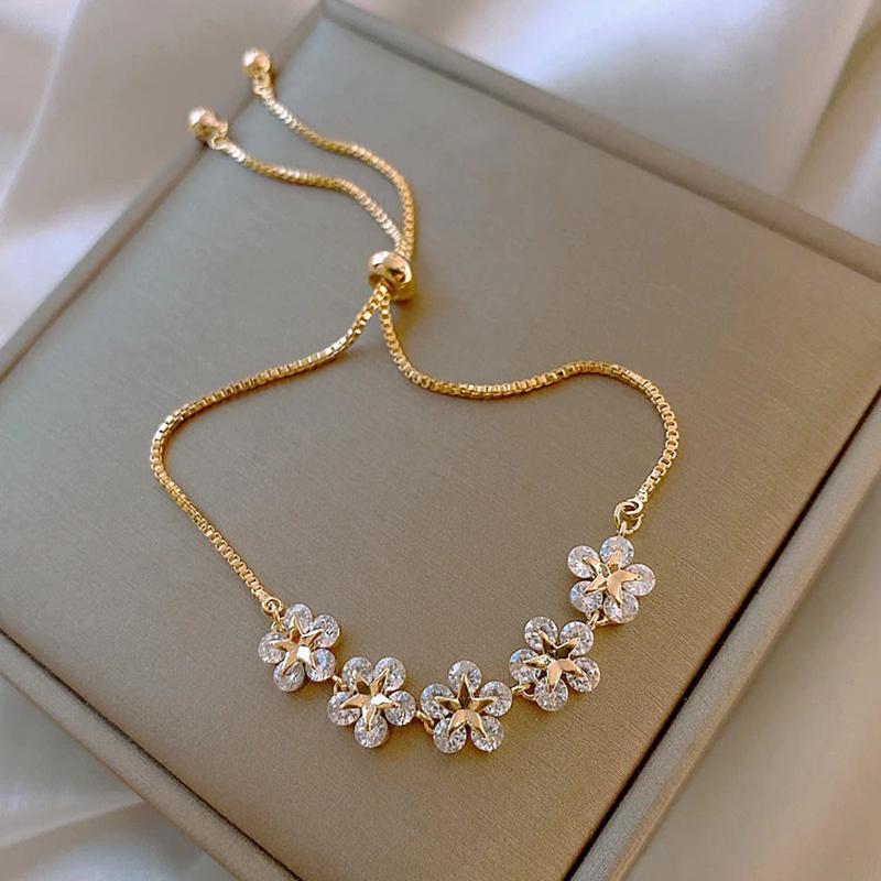 Verstellbares Deluxe-Armband mit Zirkonia-Blume