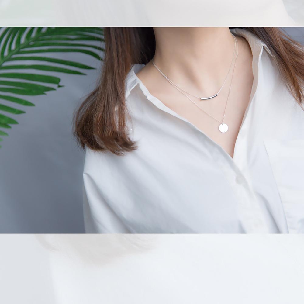 Doppellagige Halskette mit minimalistischem Anhänger - Silberfarben