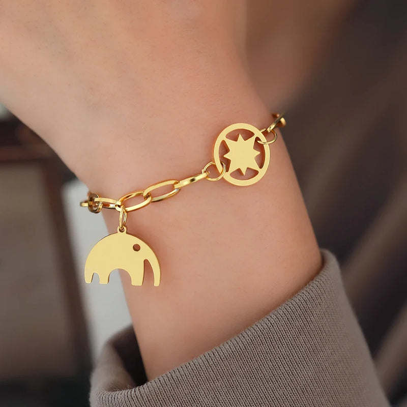 Goldenes Charm-Armband für Damen – verstellbar, trendig, personalisiert