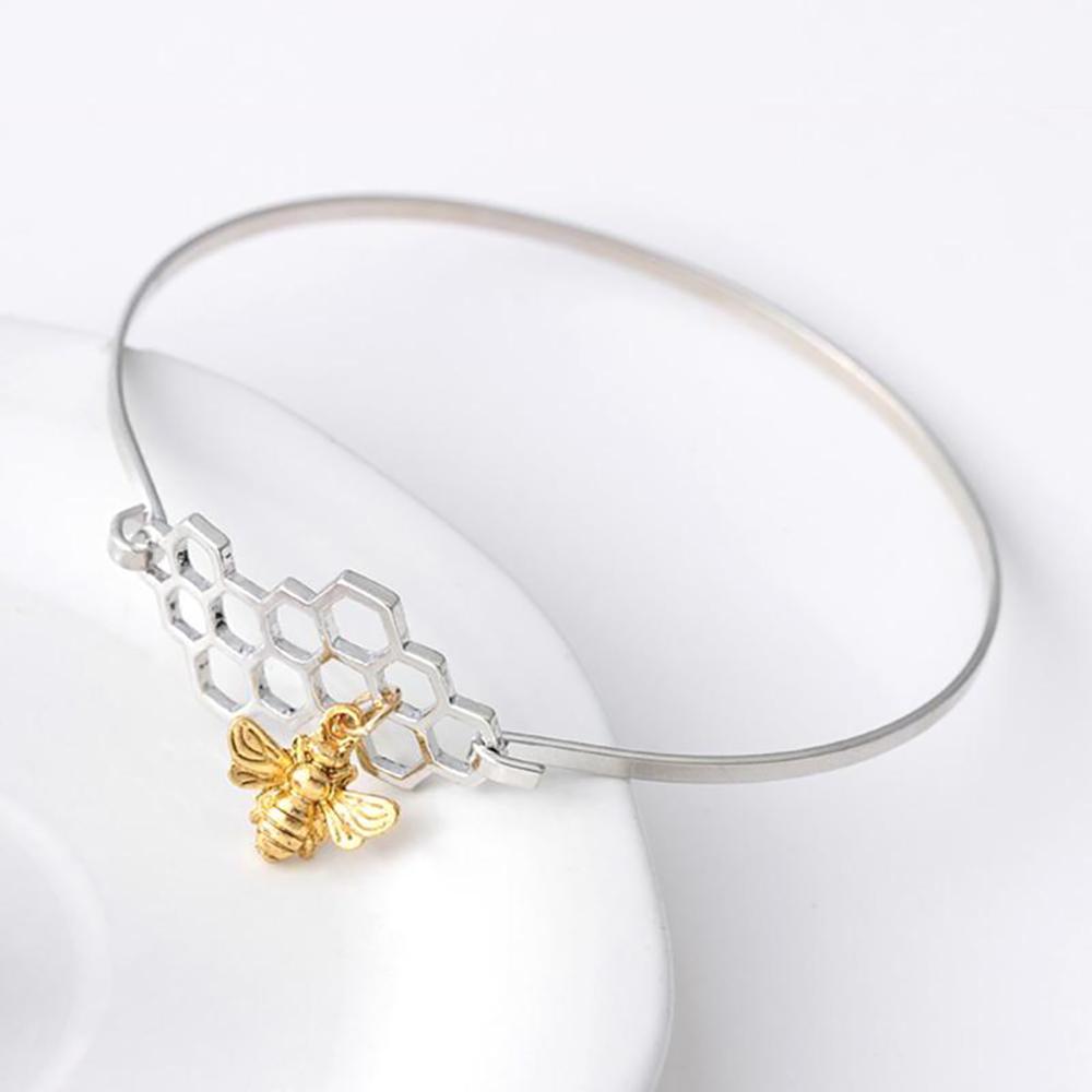 Eleganter Armreif mit Bienenstock-Gliederkette