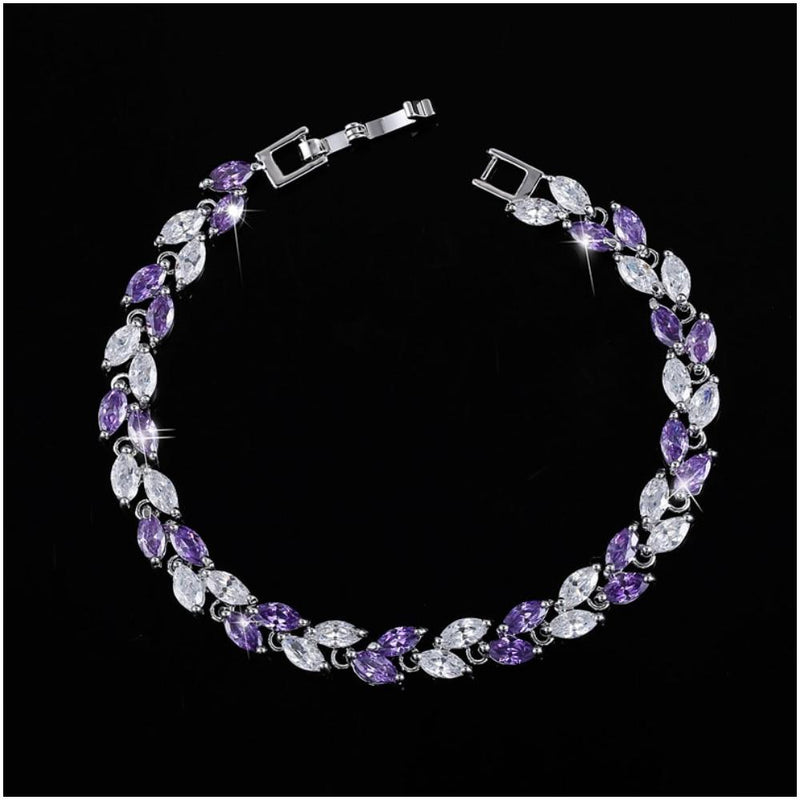 Elegantes Armband mit funkelnden Blättern und Zirkonia