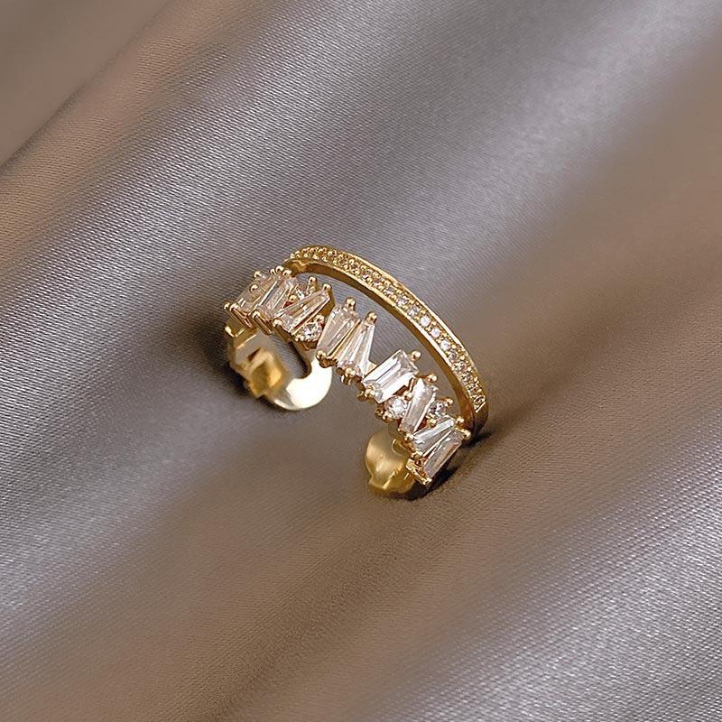 Elegante, modische, doppellagige, mit Zirkonen verzierte Ringe