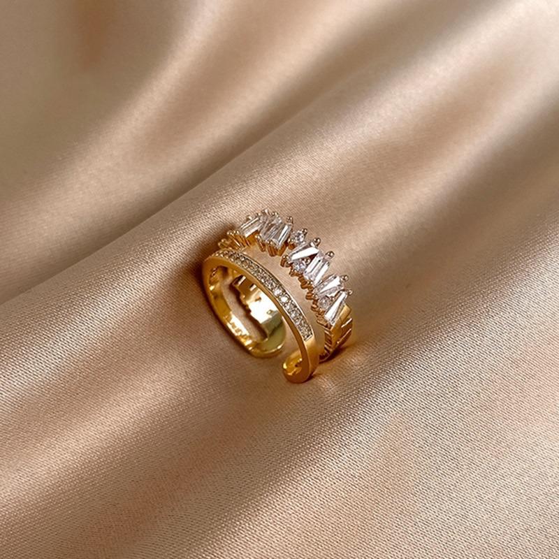 Elegante, modische, doppellagige, mit Zirkonen verzierte Ringe