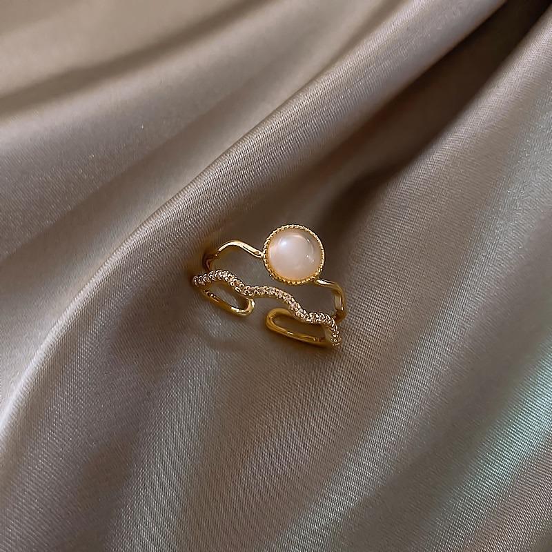 Elegante, modische, doppellagige, mit Zirkonen verzierte Ringe