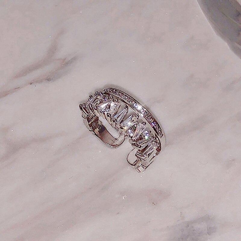 Elegante, modische, doppellagige, mit Zirkonen verzierte Ringe