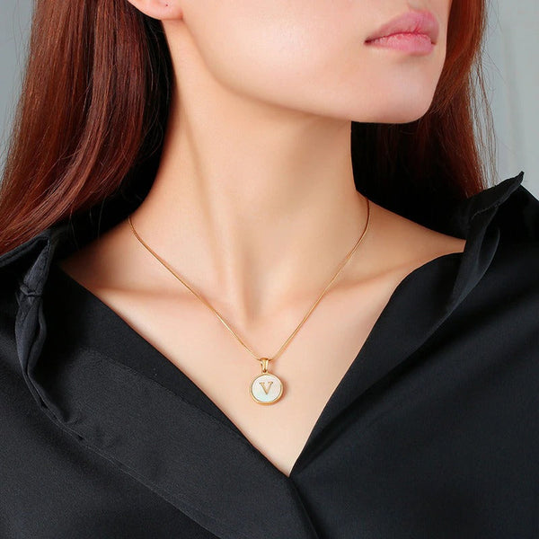 Eleganter quadratischer Anhänger mit Anfangsbuchstaben A-Z, personalisierte Halsketten