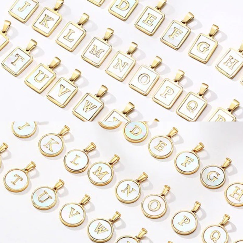 Eleganter quadratischer Anhänger mit Anfangsbuchstaben A-Z, personalisierte Halsketten