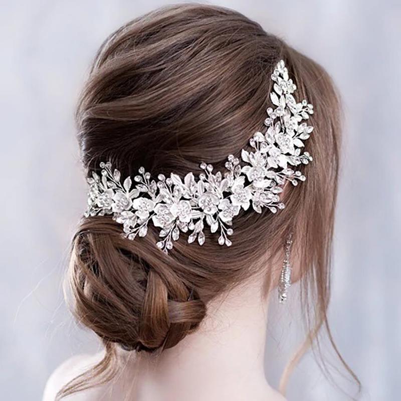 Exquisites, mit Blumen und Strasssteinen verziertes Braut-Diadem