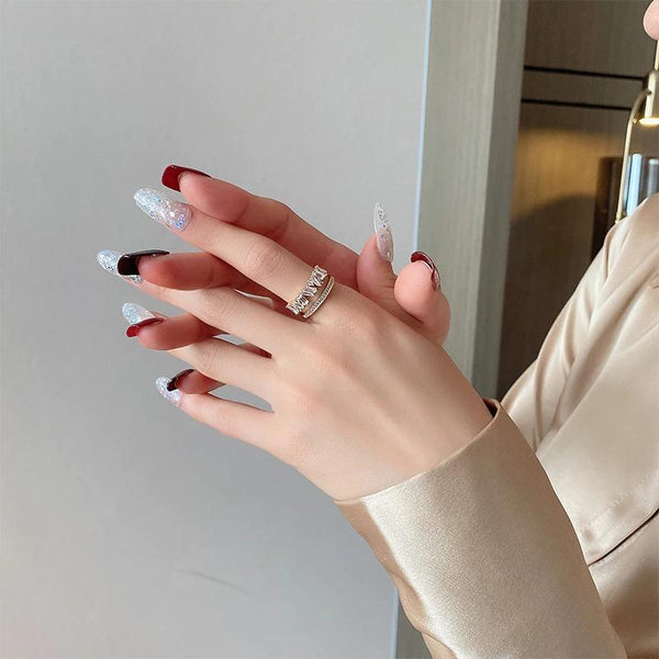 Exquisite doppellagige, mit Zirkonia verzierte Ringe