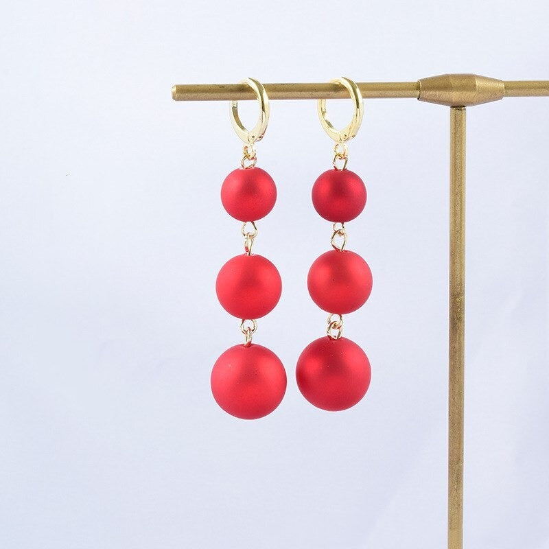 Erlesene und opulente Statement-Ohrring-Kollektion mit langen Tropfen