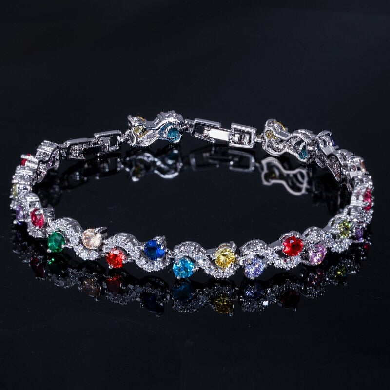 Extravagante mehrfarbige mit Zirkonen verzierte Infinity-Armbänder