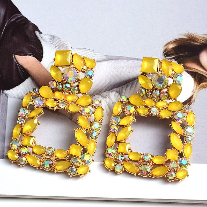 Extravagante und farbenfrohe geometrische Strass-Statement-Ohrringe