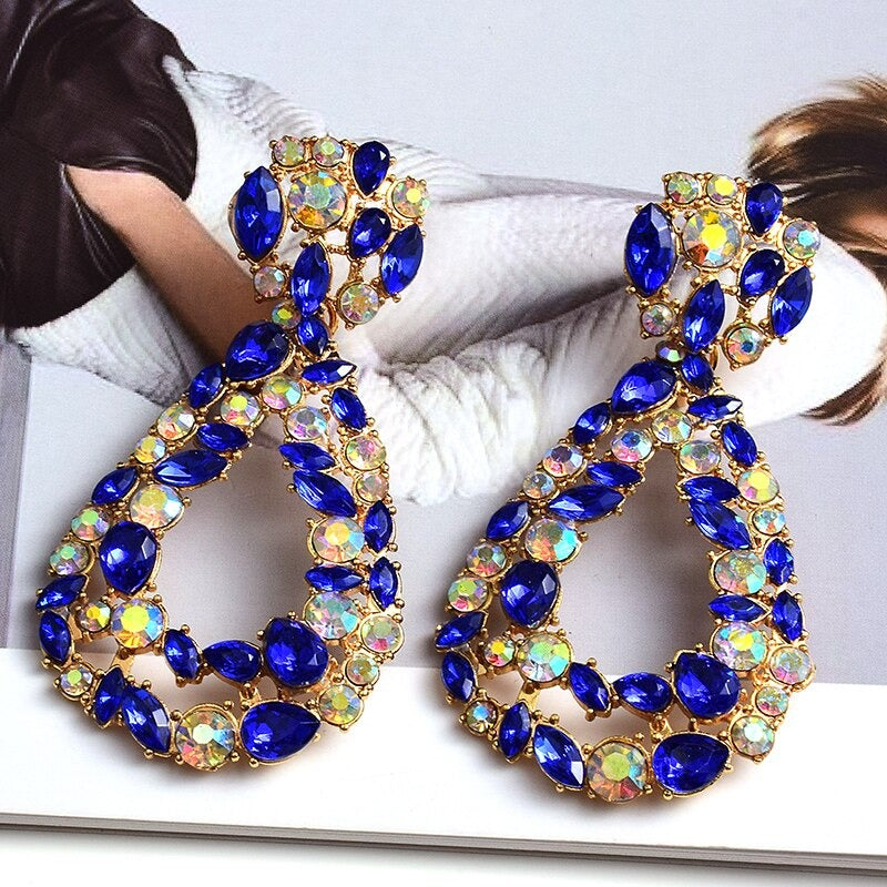 Extravagante und farbenfrohe geometrische Strass-Statement-Ohrringe