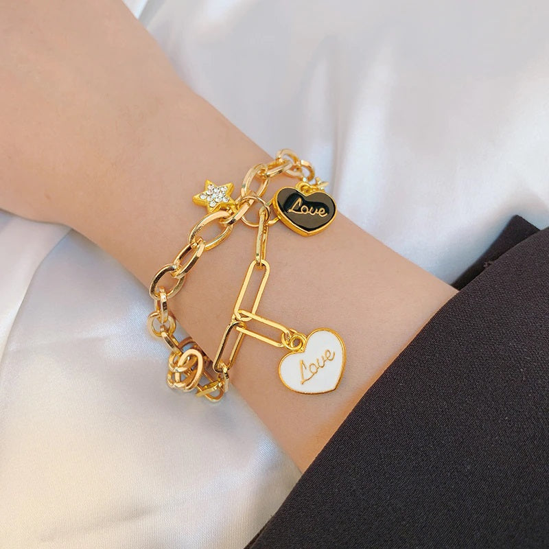 Modische Kettenarmbänder mit mehreren Anhängern