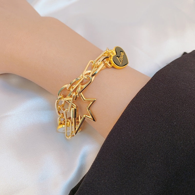 Modische Kettenarmbänder mit mehreren Anhängern