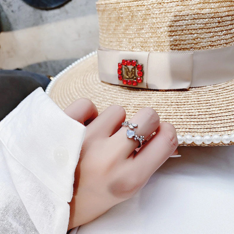 Modische Blumenringe mit Mikro-Einlage aus Strasssteinen in verschiedenen Stilen