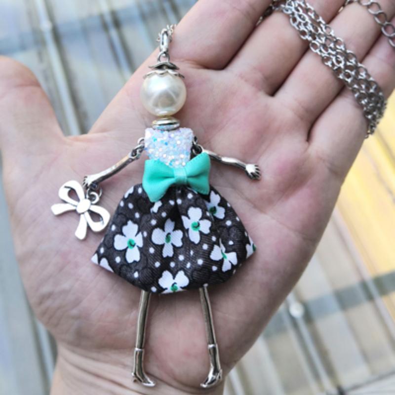 Fashionista-Puppen-Halskette mit Perlen - Deluxe Edition